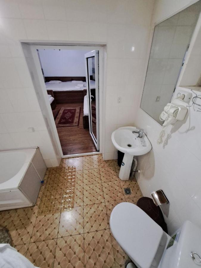 Umar Hotel In The Old City Бухара Екстер'єр фото